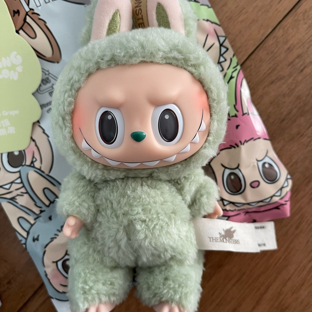 The Monsters Exciting Macaron Series Green Grape - Picture 2 of 7